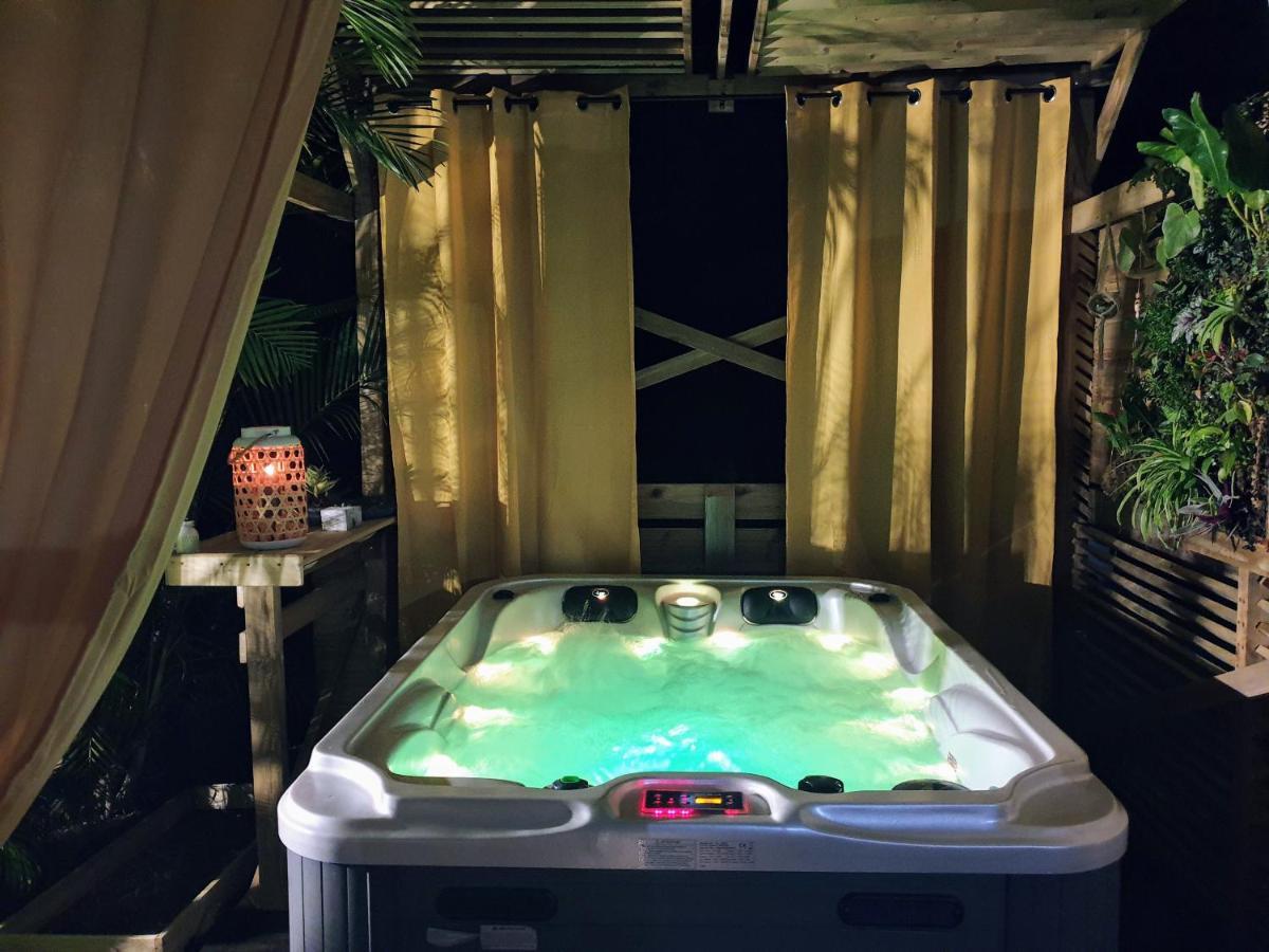 ホテル La Plaine-Itude & Spa Saint-Paul エクステリア 写真